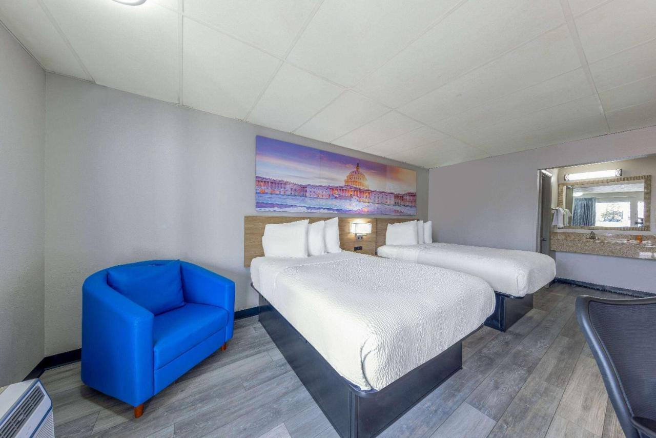 Days By Wyndham North Hotel *